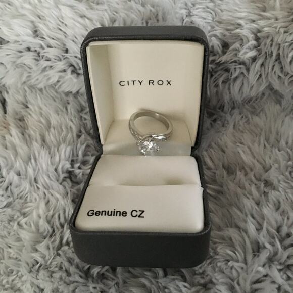 City Rox Size 6 Cubic Zirconia Ring Silver Tone - Picture 11 of 15